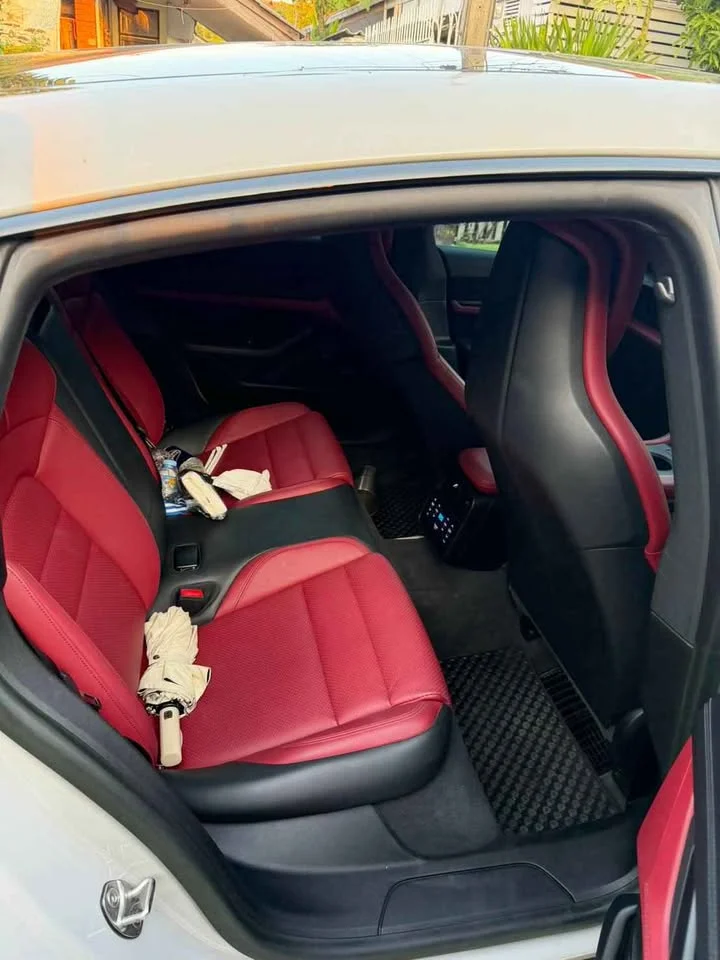 2023 Porsche Taycan 9J1 3