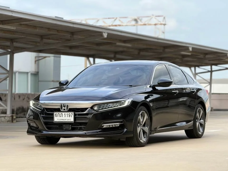 2019 Honda Accord X 2