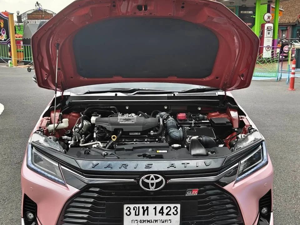 2023 Toyota Yaris ATIV IV 3