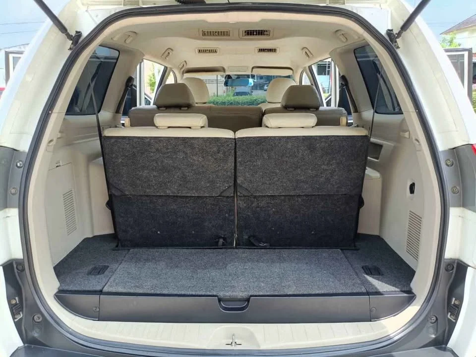 2012 Mitsubishi Pajero Sport II 2
