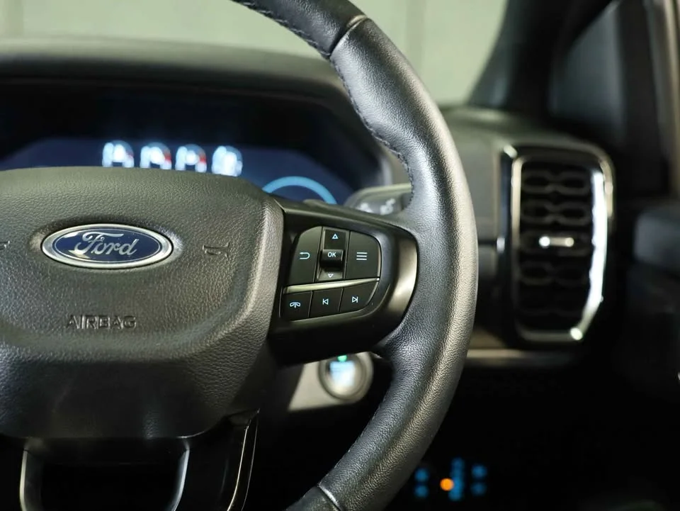 2023 Ford Everest III 3