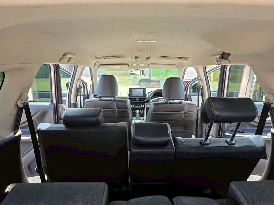 2023 Toyota Veloz III 2