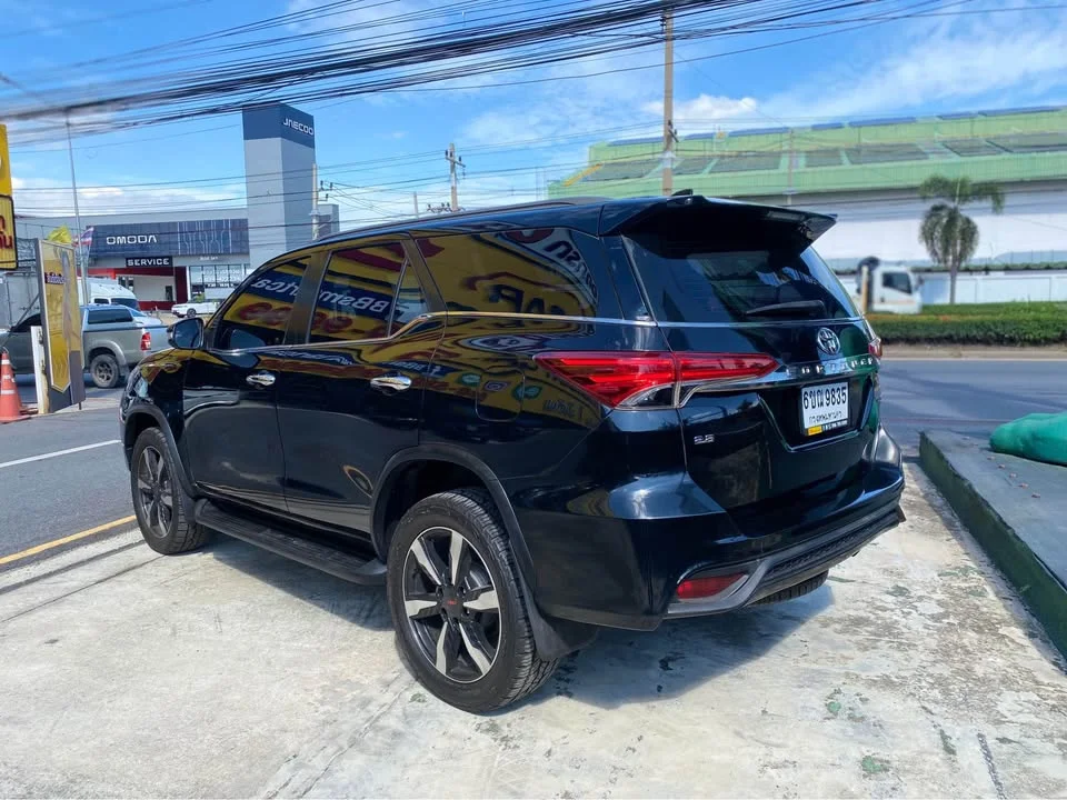 2017 Toyota Fortuner II 2