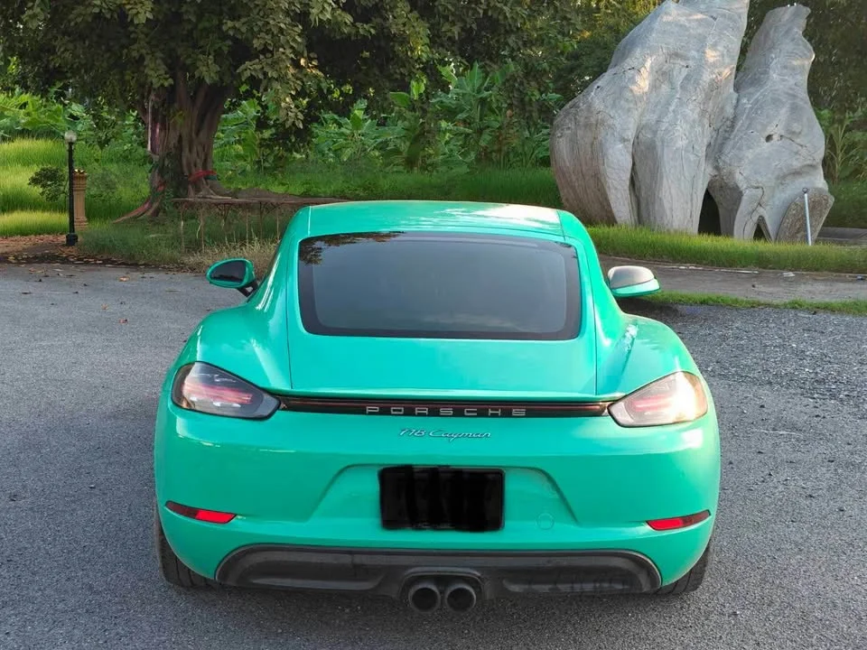 2016 Porsche 718 Boxster and Cayman IV 2