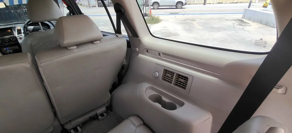 2011 Mitsubishi Pajero Sport II 3