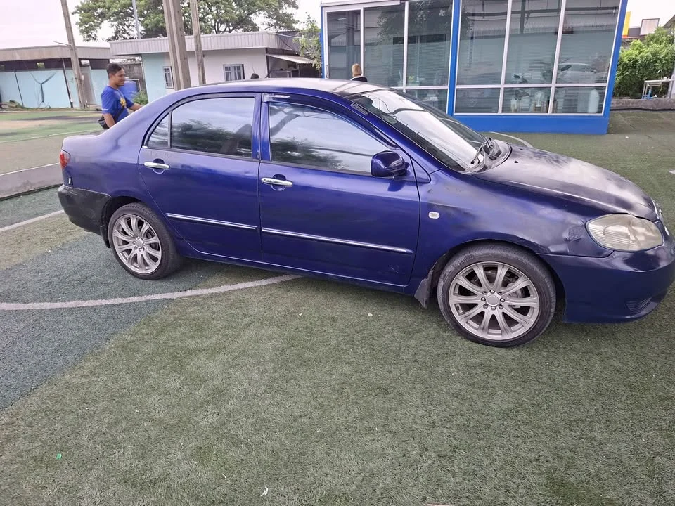 2002 Toyota Corolla Altis IX (E120) 3