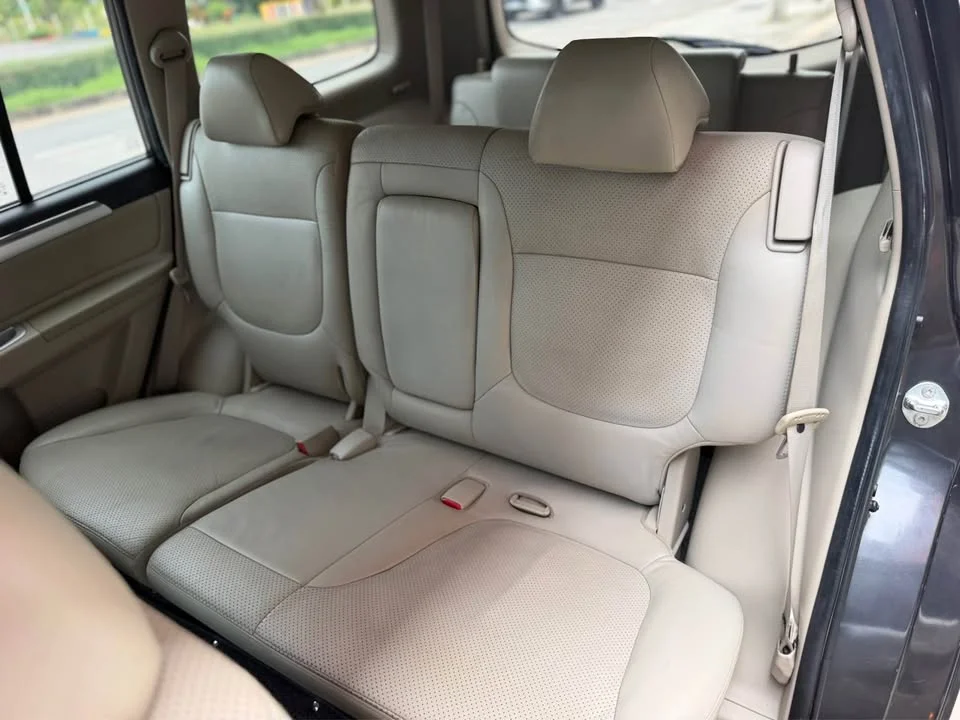 2010 Mitsubishi Pajero Sport II 2