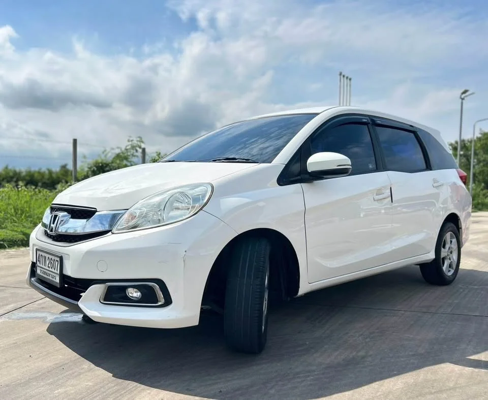 2015 Honda Mobilio II 2