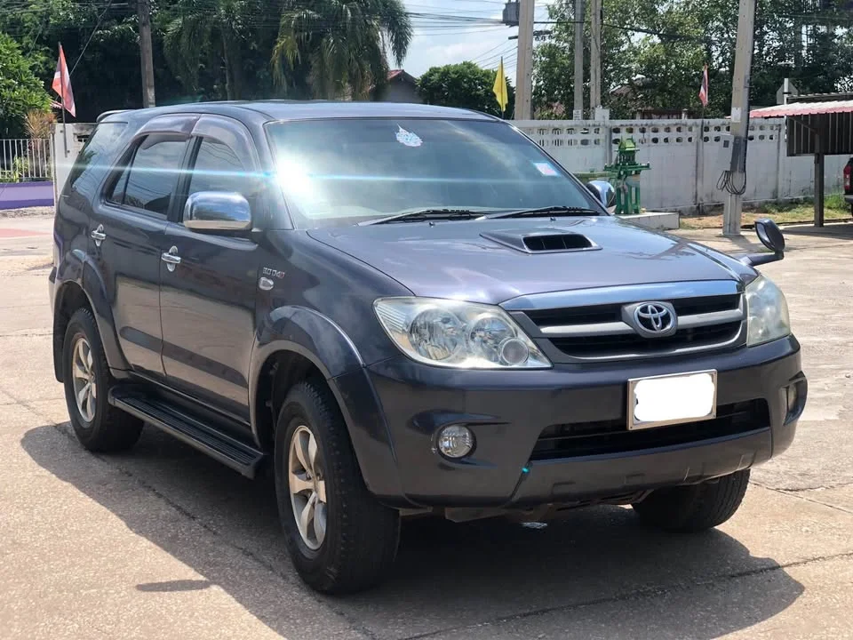2005 Toyota Fortuner I 2