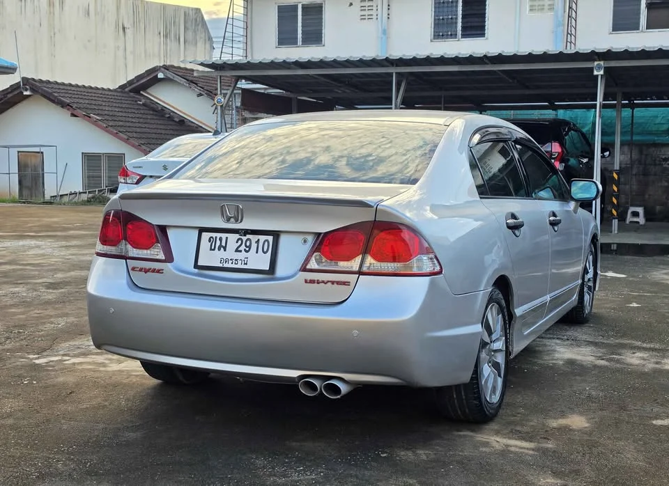 2009 Honda Civic VIII 2