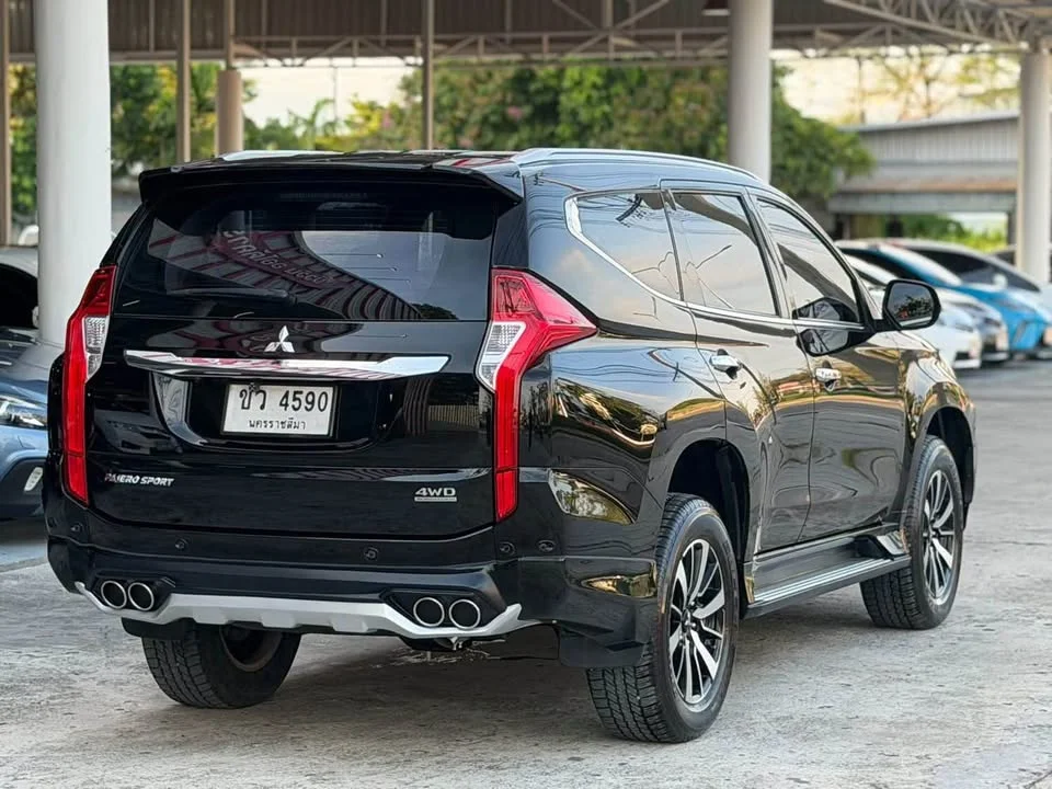 2015 Mitsubishi Pajero Sport III 3