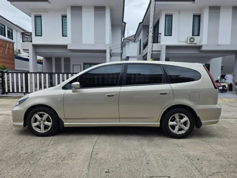 2006 Honda Stream I 2