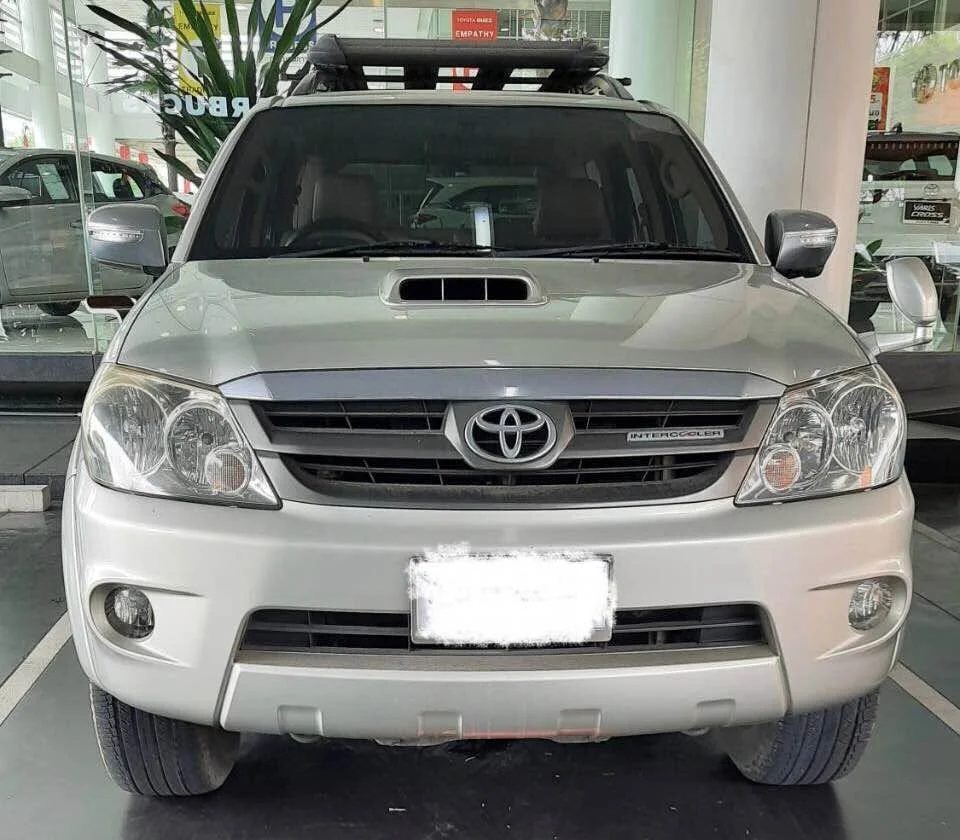 2005 Toyota Fortuner I 3