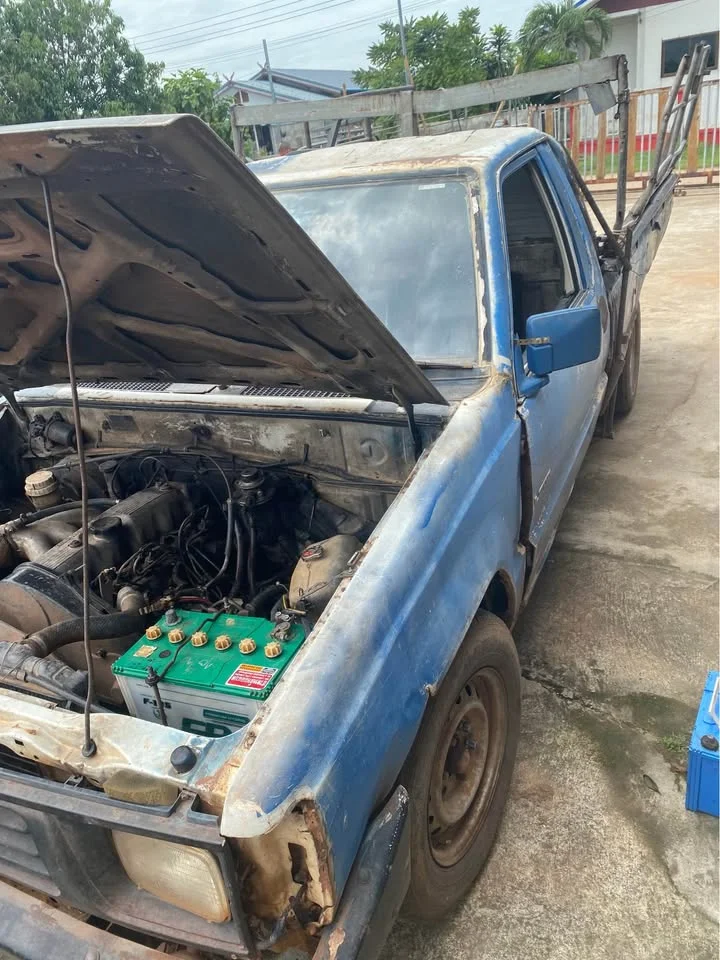 1997 Mitsubishi Triton II 3