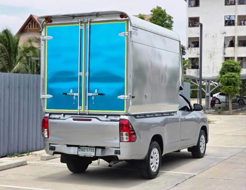 2020 Toyota Hilux VIII 2