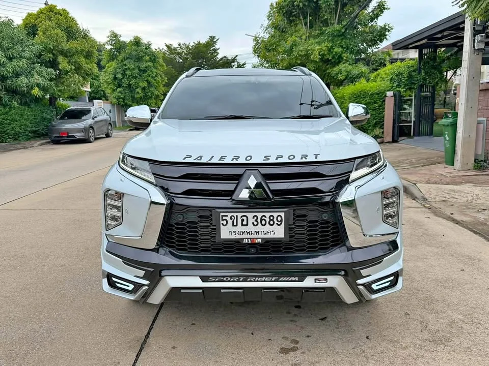 2024 Mitsubishi Pajero Sport III 3