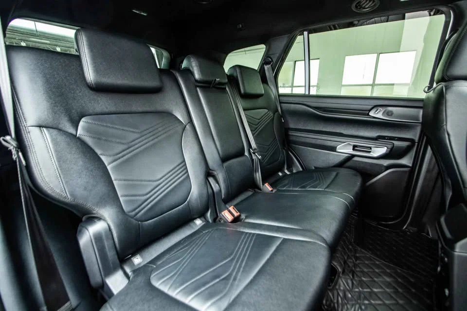 2023 Ford Everest III 2