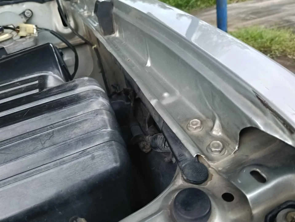 2003 Nissan Frontier I 2