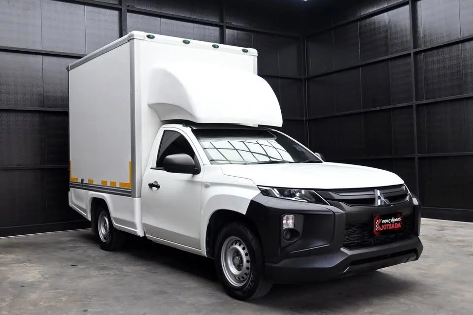 2022 Mitsubishi Triton V 3