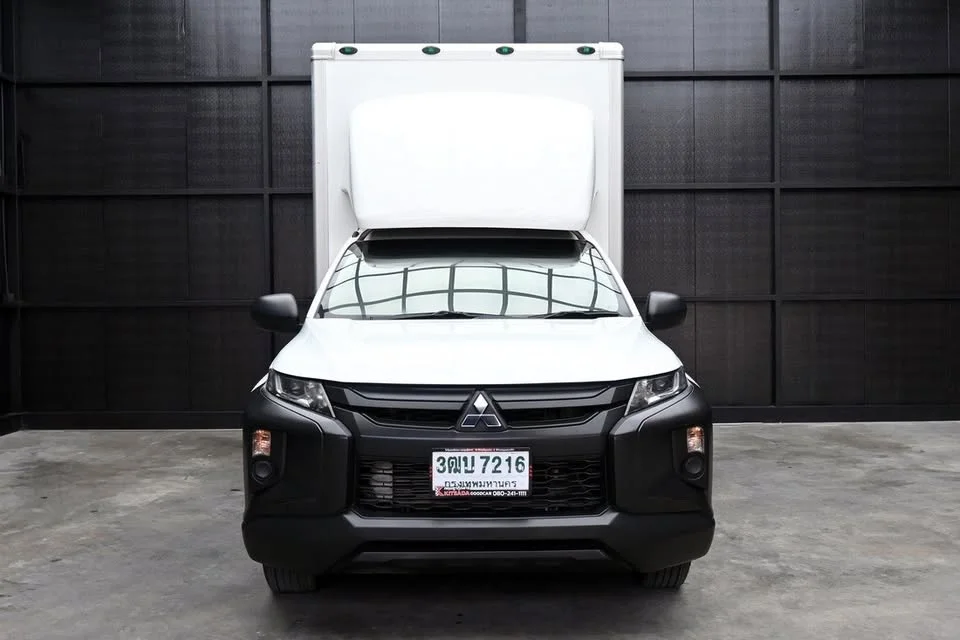 2022 Mitsubishi Triton V 2