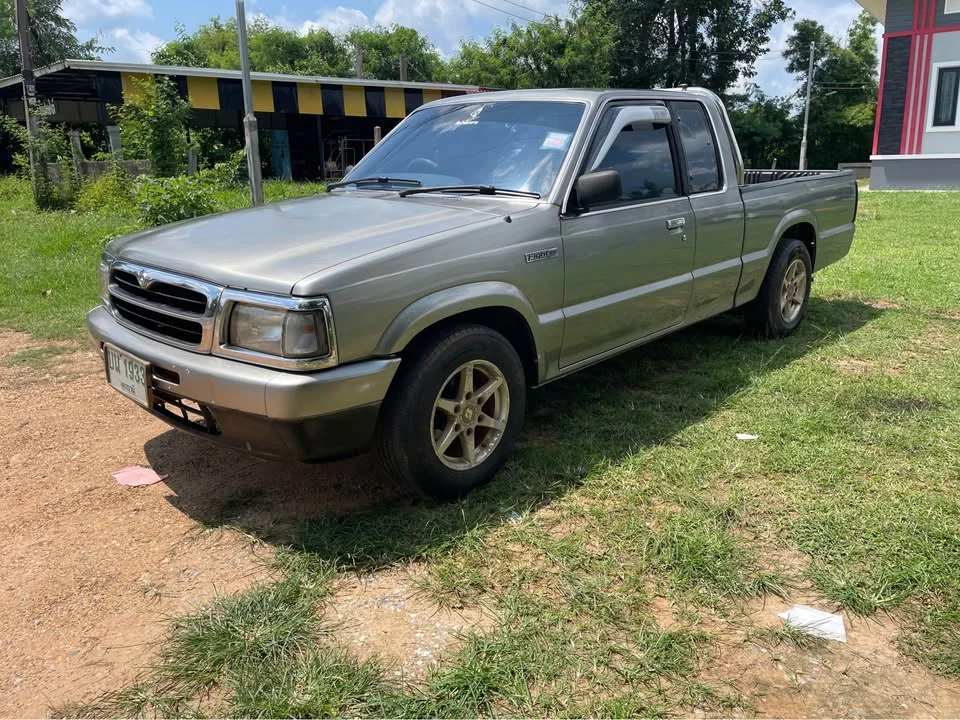 2000 Mazda B2500 IV 3
