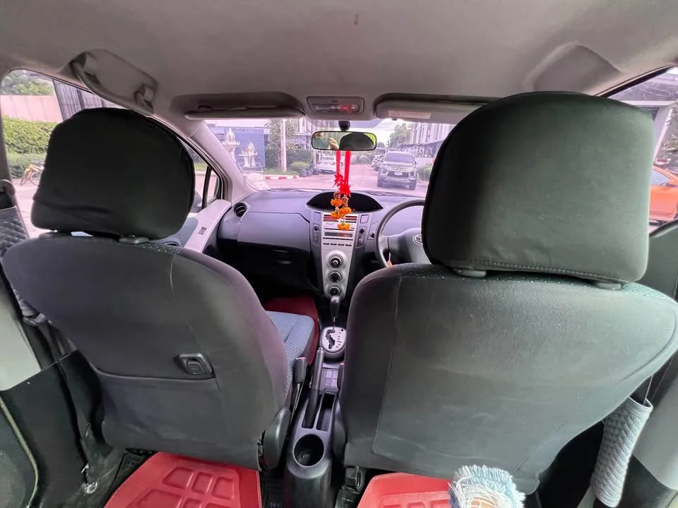 2009 Toyota Yaris II 2