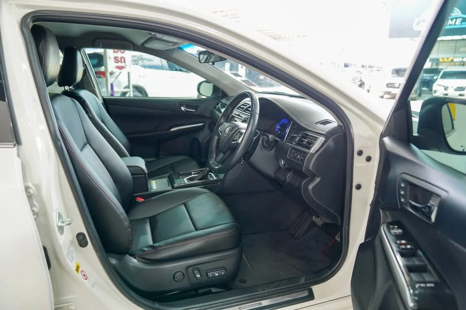 2017 Toyota Camry VII (XV50) 2