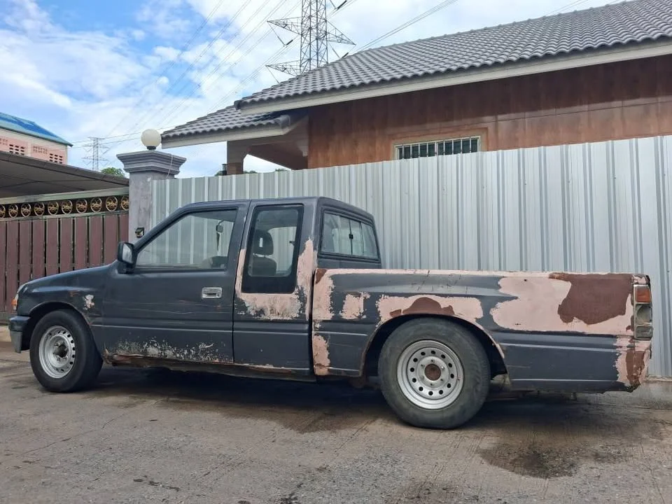 1995 Isuzu TFR III 2