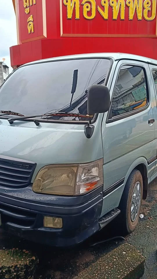 2000 Toyota Commuter IV (H100) 3