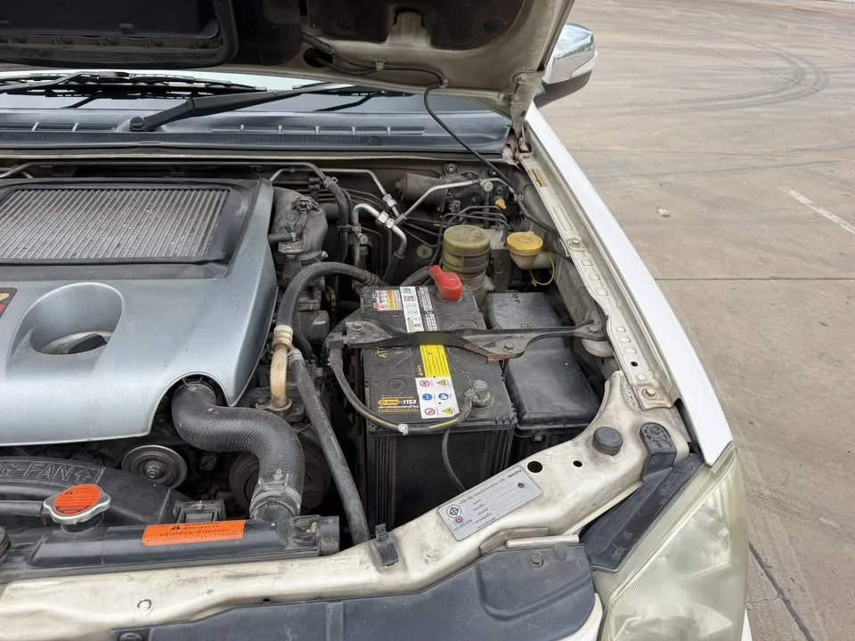 2011 Isuzu MU-7 3