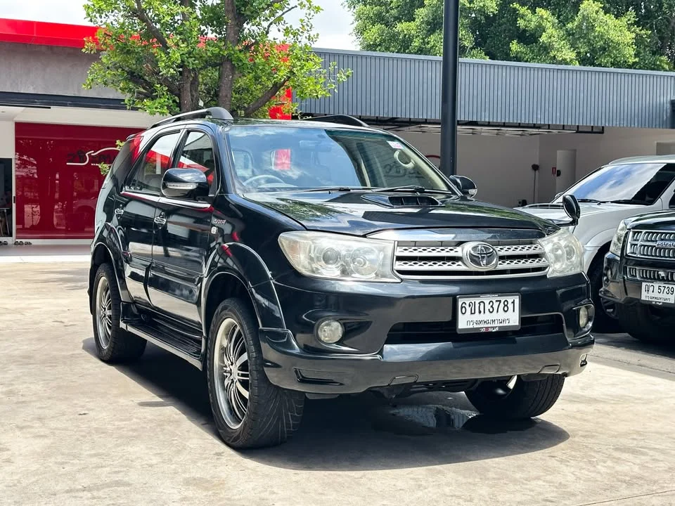 2008 Toyota Fortuner I 3