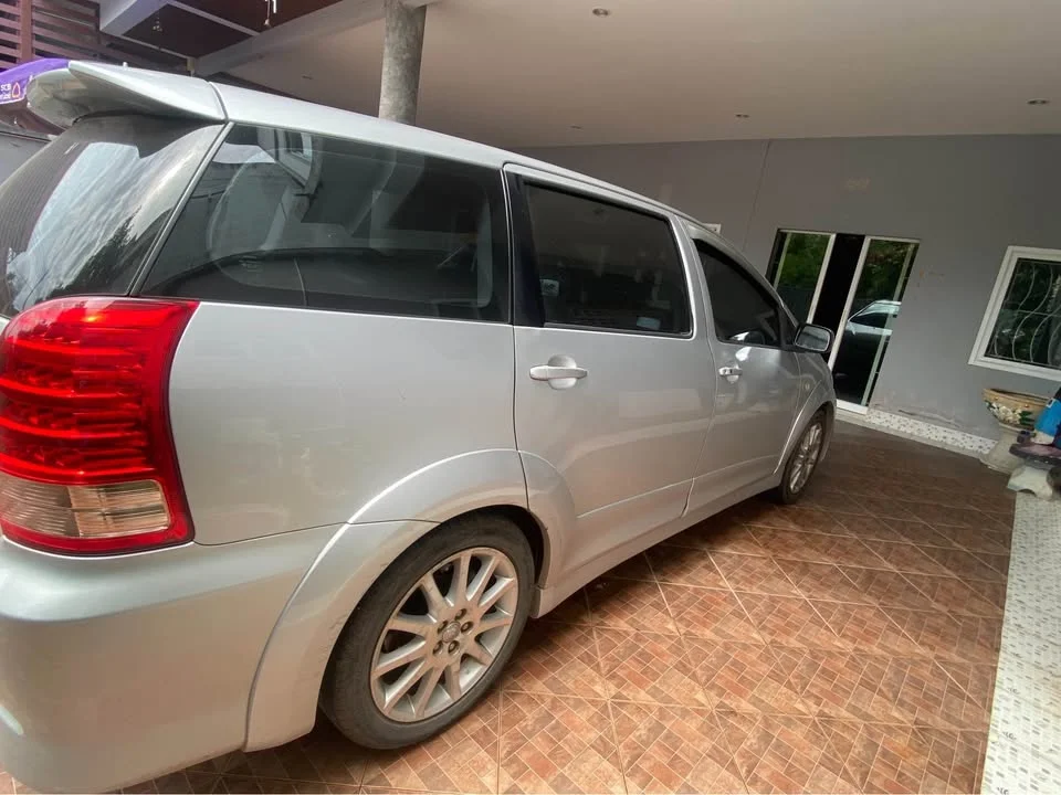 2008 Toyota Wish I 3