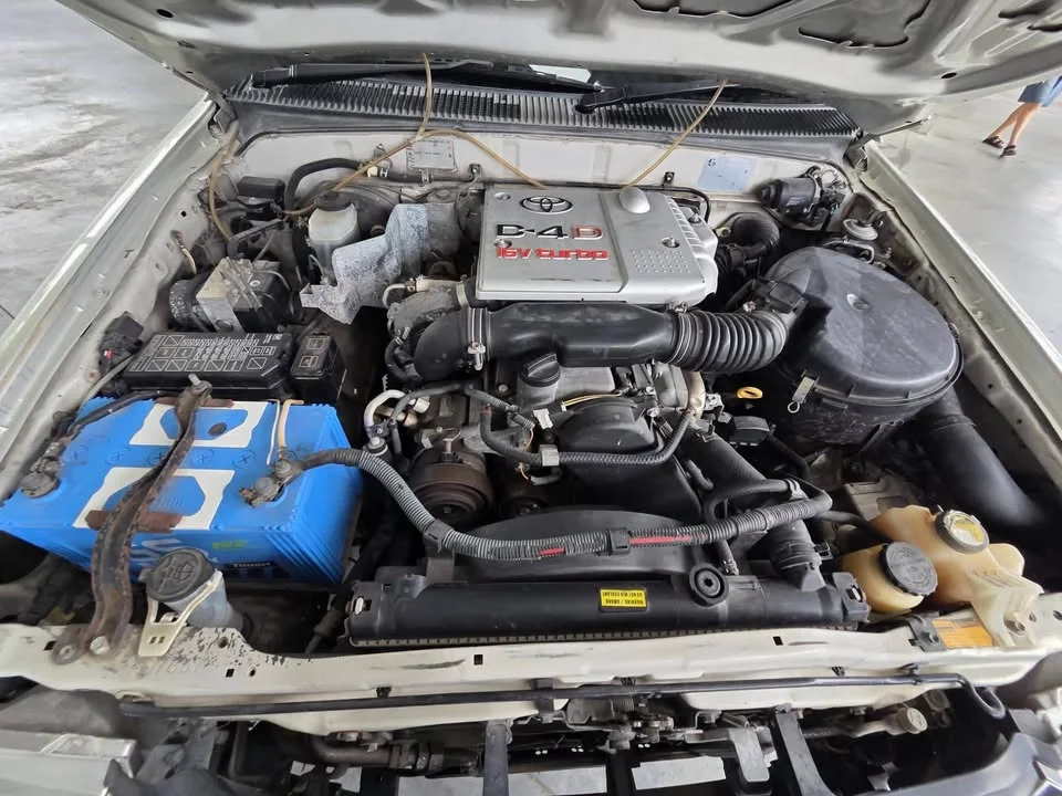 2004 Toyota Hilux Tiger VI 2