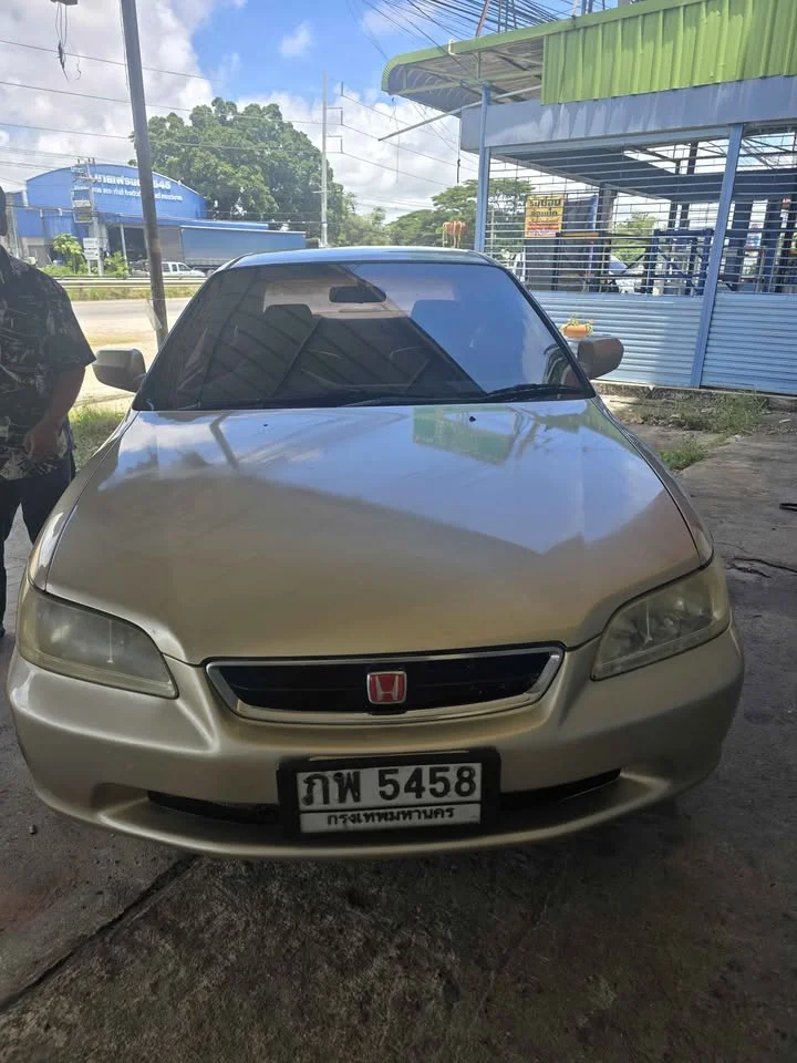 2000 Honda Accord VI 3