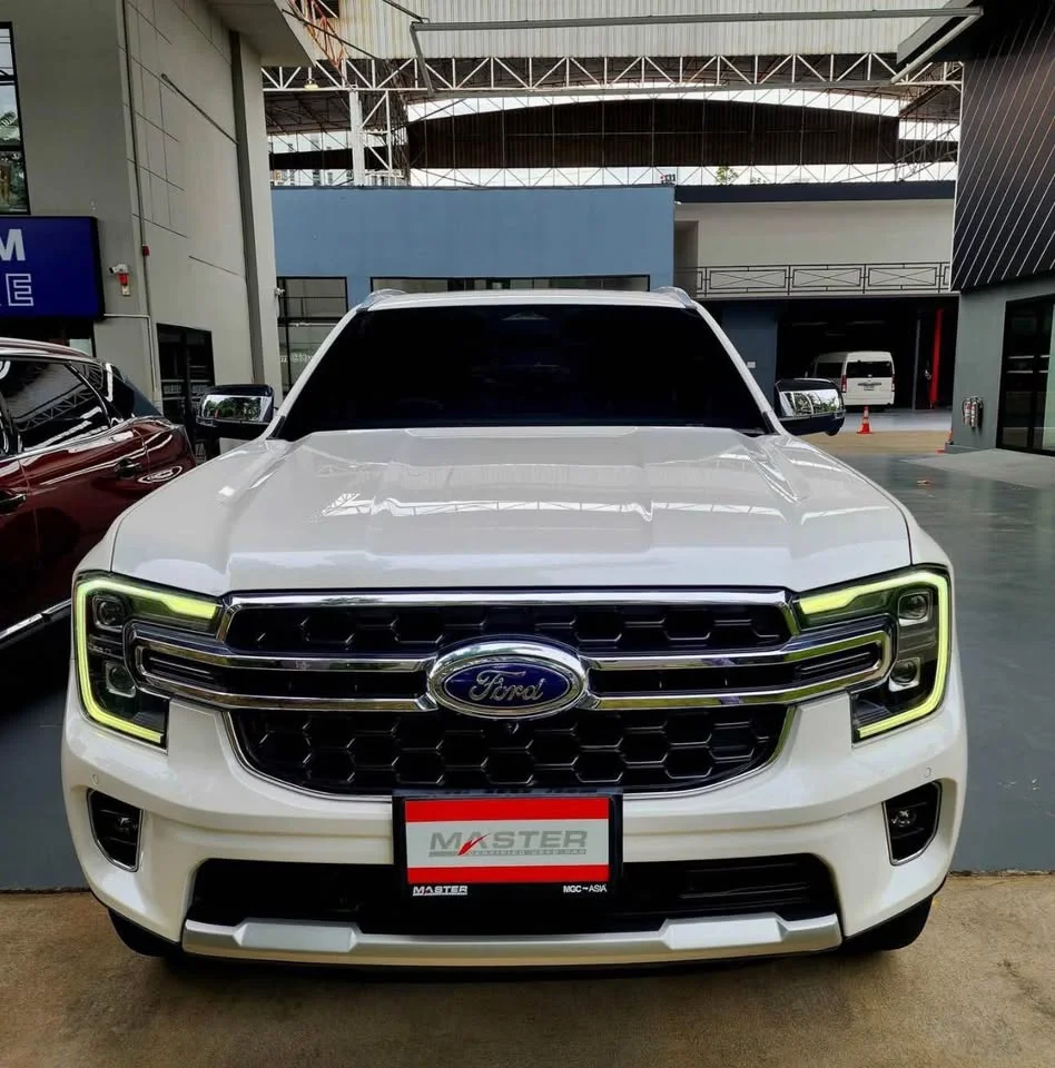 2022 Ford Everest III 2