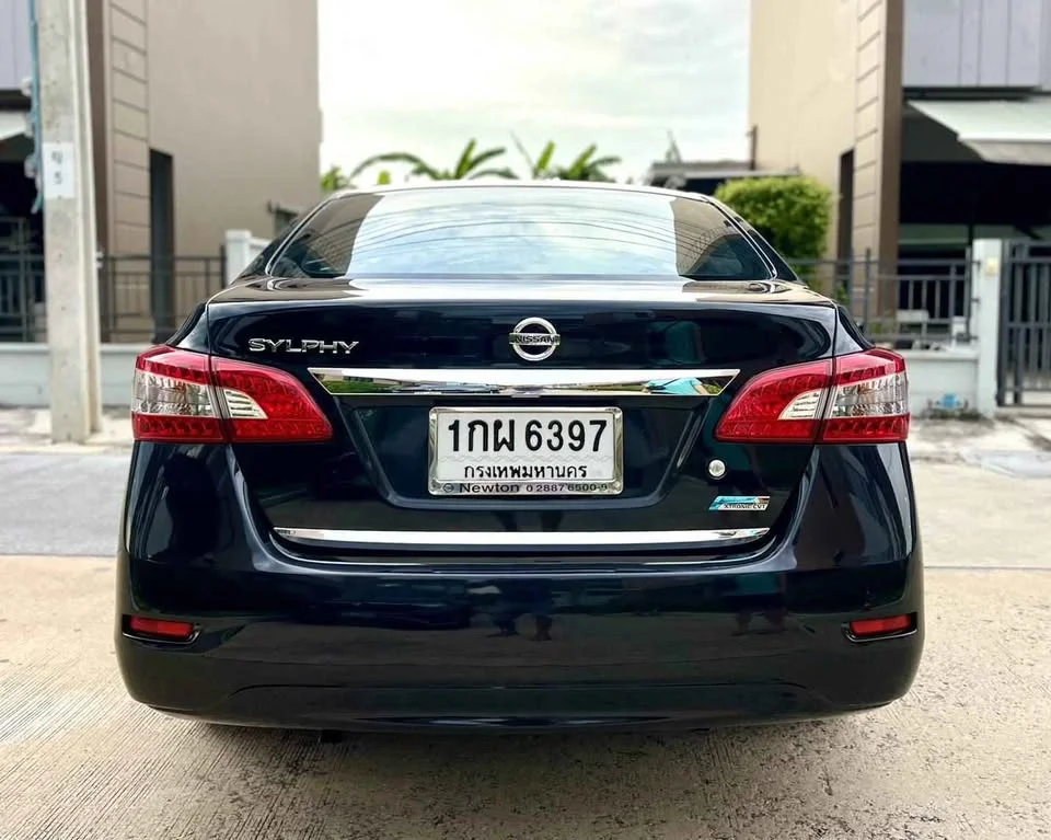 2013 Nissan Sylphy III (B17) 3