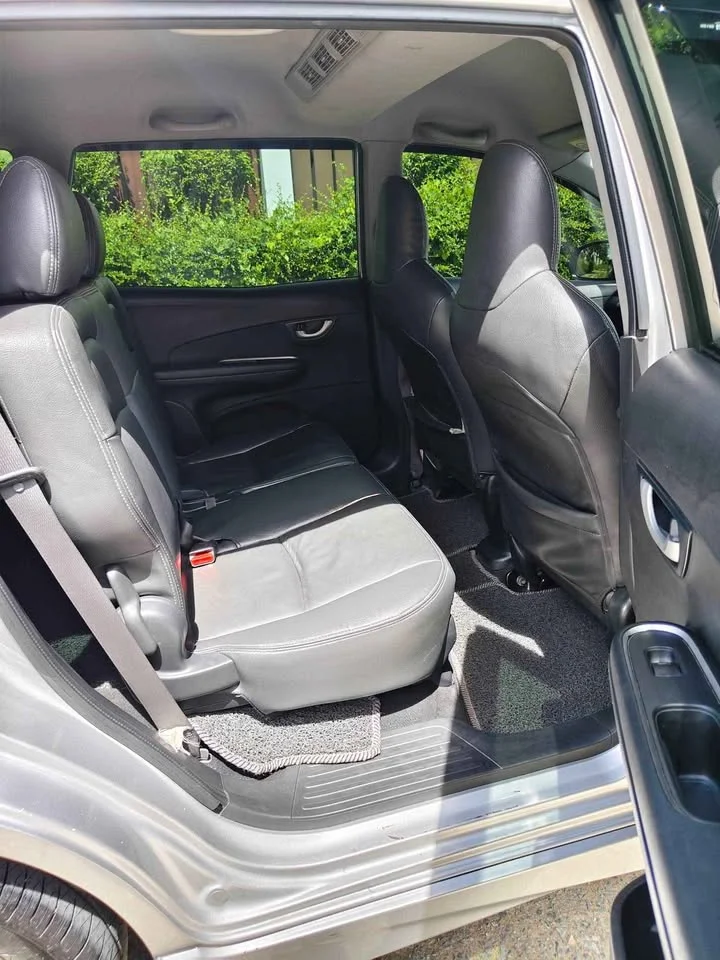 2015 Honda Mobilio II 3