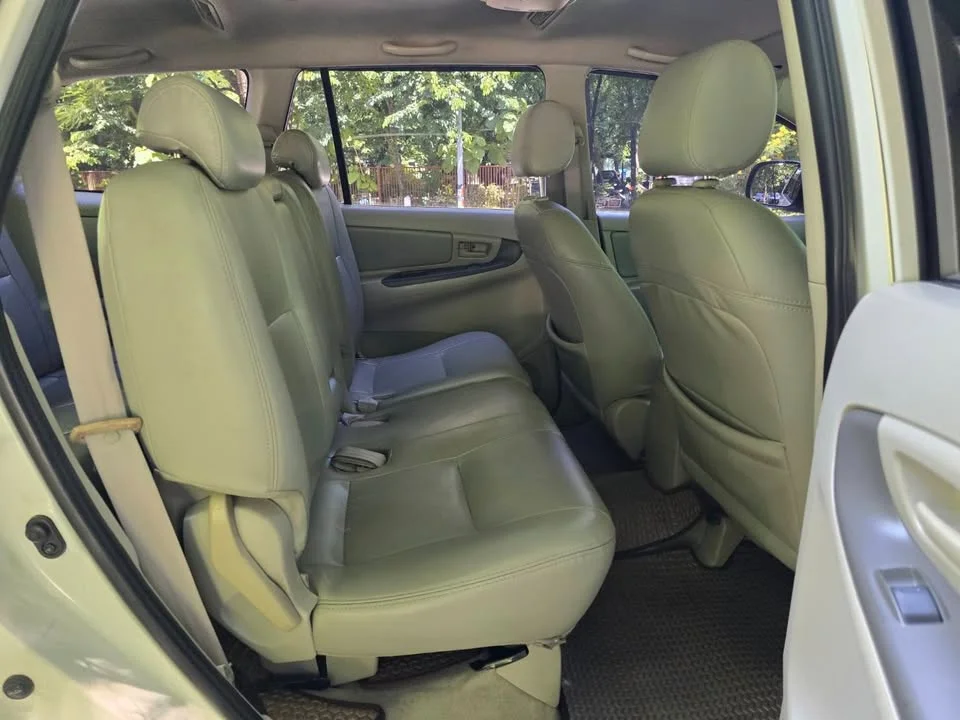 2011 Toyota Innova I 3