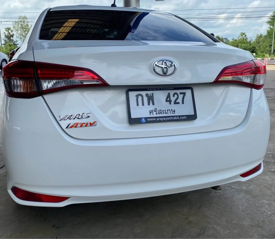 2019 Toyota Yaris ATIV III 2
