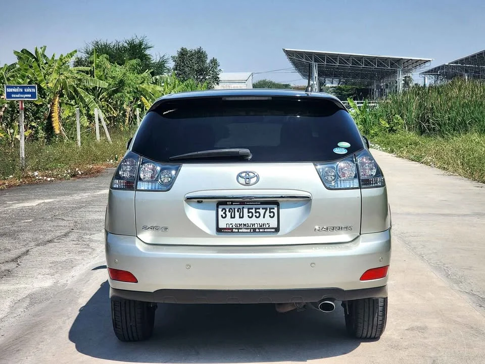 2005 Toyota Harrier II 3