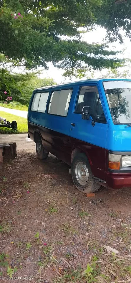 1988 Toyota Commuter III 3