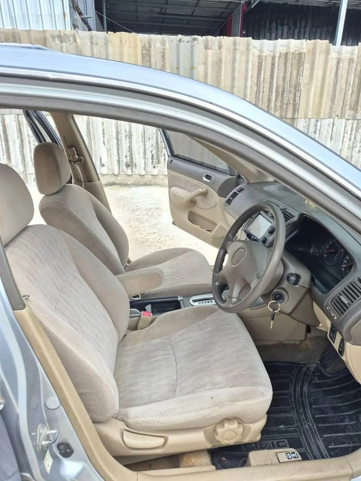 2004 Honda Civic VII 3