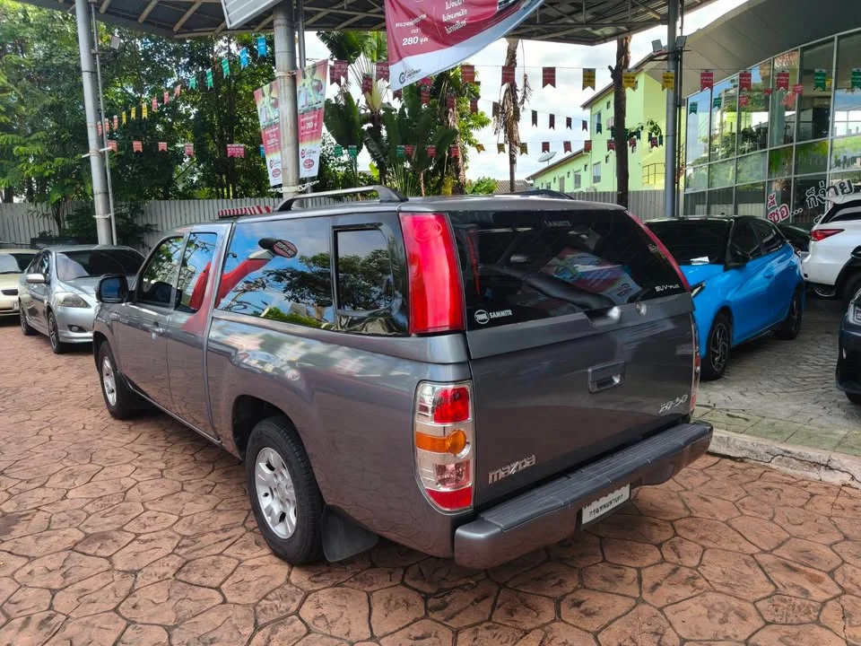 2011 Mazda BT-Series I 2