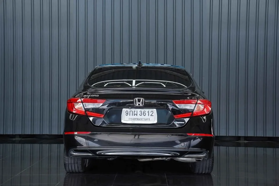 2019 Honda Accord X 2