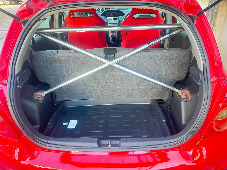2013 Toyota Yaris II 3