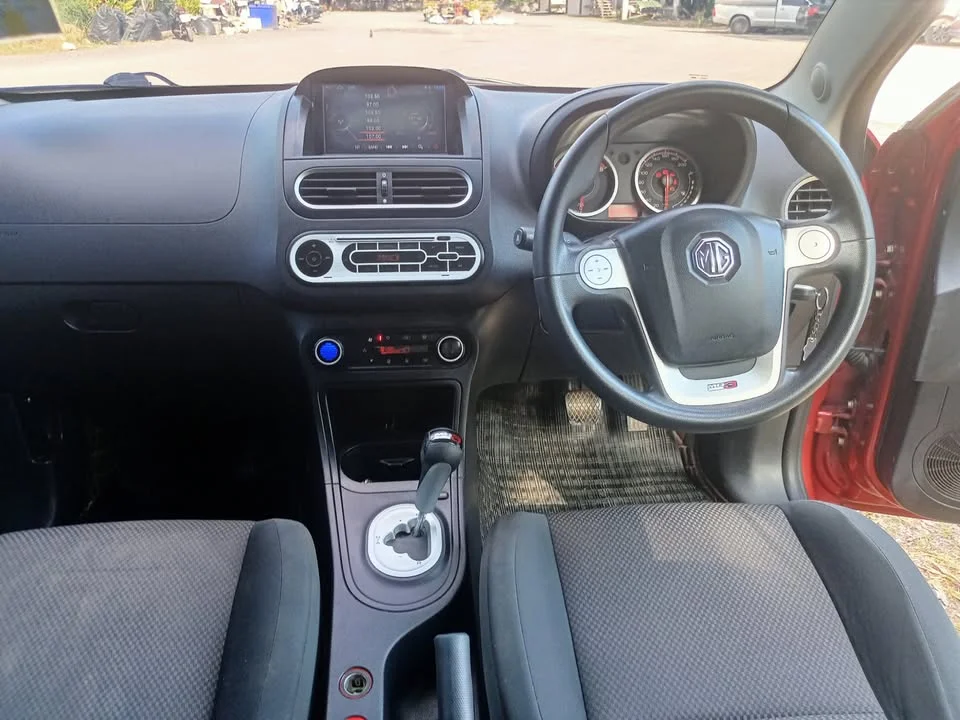 2017 MG 3 II 3