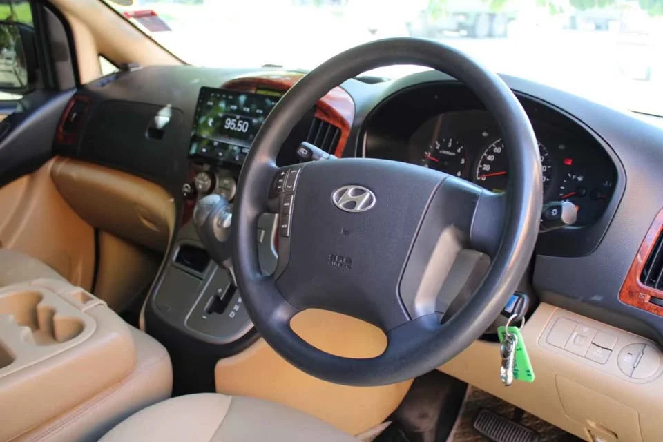 2011 Hyundai H-1 II 3