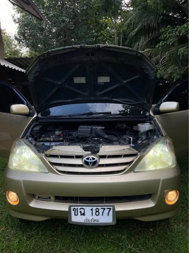 2004 Toyota Avanza I 2