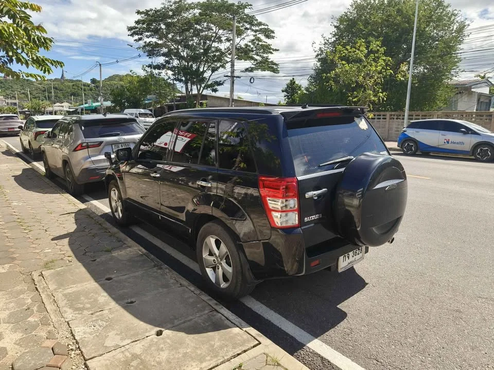 2011 Suzuki Grand Vitara III 2