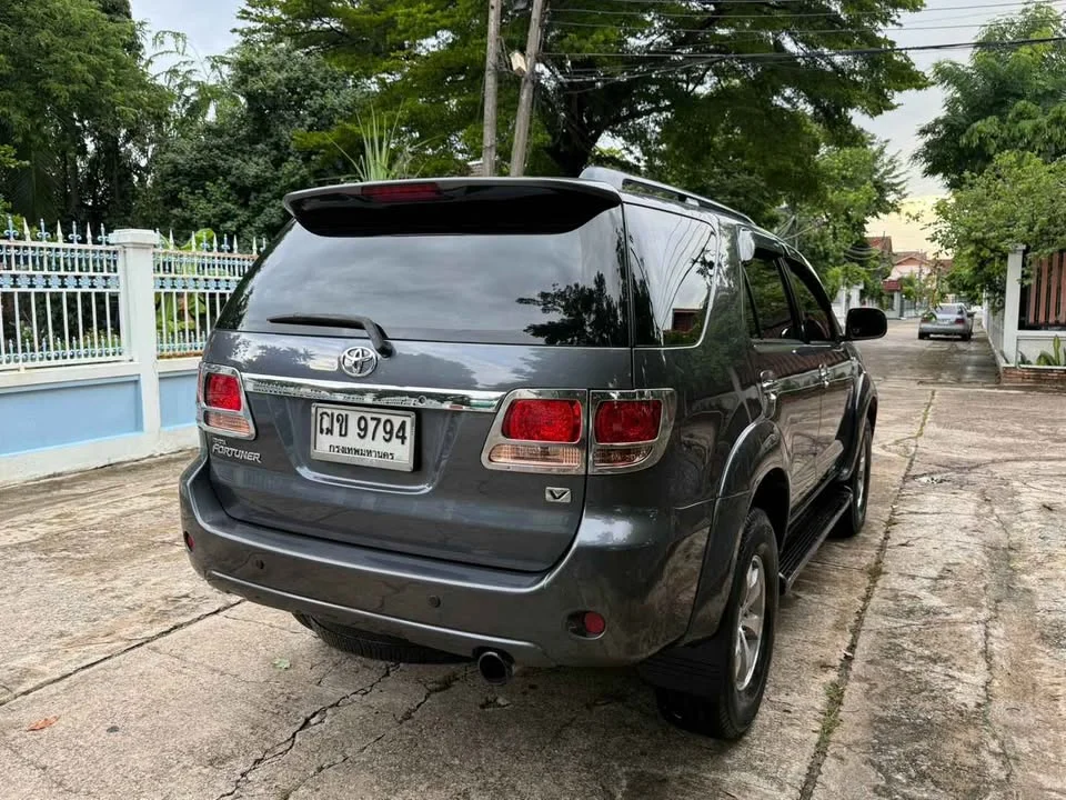 2008 Toyota Fortuner I 3